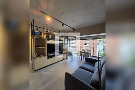 Apartamento à venda com 3 quartos, 81m² em Vila Olímpia, São Paulo