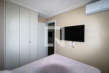 Quarto 1 de apartamento para alugar com 2 quartos, 42m² em Rubem Berta, Porto Alegre