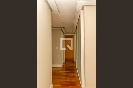 Corredor de apartamento para alugar com 4 quartos, 156m² em Vila Pavan, Americana