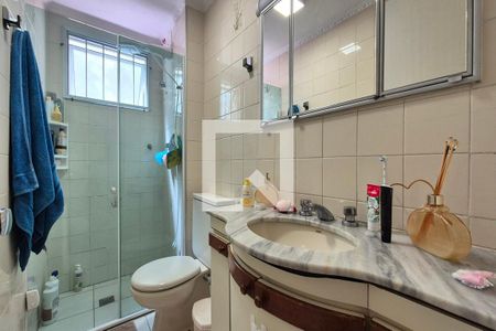 Banheiro de apartamento à venda com 2 quartos, 58m² em Conjunto Residencial Souza Queiroz, Campinas