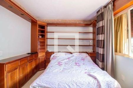 Casa à venda com 6 quartos, 200m² em Itaim Bibi, São Paulo