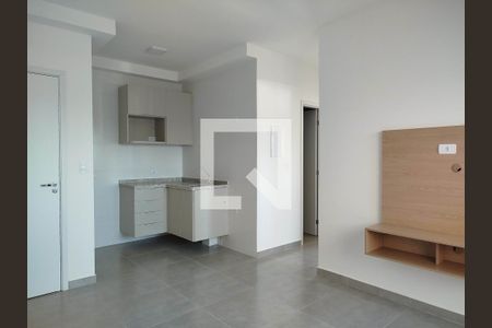 Sala com cozinha americana de apartamento para alugar com 2 quartos, 45m² em Vila Gomes Cardim, São Paulo