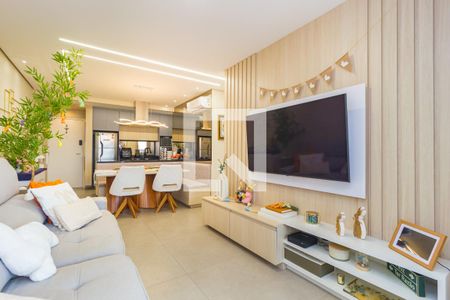 Sala de Estar de apartamento à venda com 2 quartos, 82m² em Vila Bertioga, São Paulo