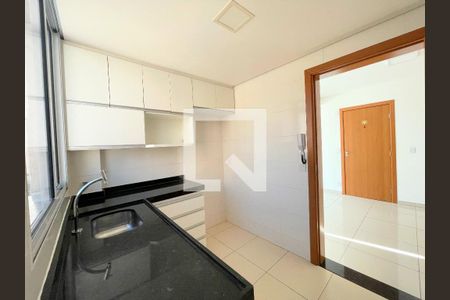 Cozinha de apartamento à venda com 2 quartos, 126m² em Ouro Preto, Belo Horizonte