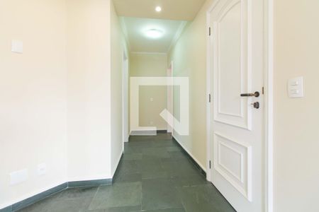 Corredor de apartamento para alugar com 3 quartos, 160m² em Vila Mariana, São Paulo