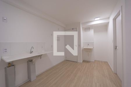 Cozinha de apartamento para alugar com 2 quartos, 34m² em Cangaiba, São Paulo