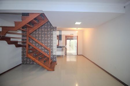 Sala de casa para alugar com 3 quartos, 140m² em Aberta dos Morros, Porto Alegre