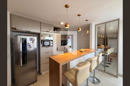 Cozinha de apartamento à venda com 2 quartos, 96m² em Buritis, Belo Horizonte