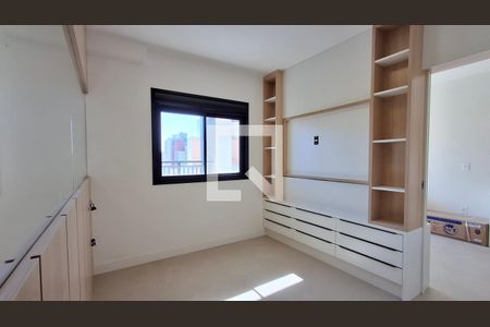 Suíte de apartamento para alugar com 1 quarto, 45m² em Centro, Campinas