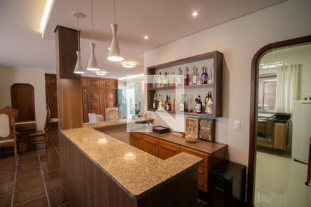 SALA de casa à venda com 4 quartos, 500m² em Jardim Sao Bento, São Paulo