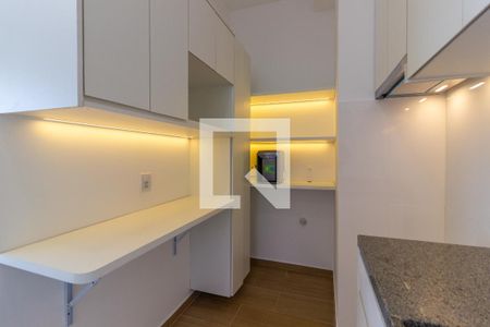 Sala/Cozinha de apartamento para alugar com 2 quartos, 39m² em Pinheiros, São Paulo