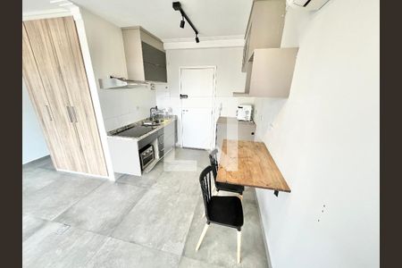 Sala/Quarto/Cozinha de kitnet/studio para alugar com 1 quarto, 25m² em Santana, São Paulo