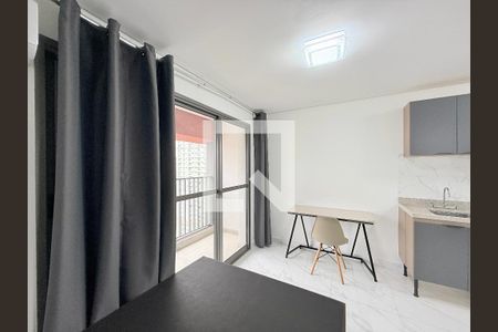 Quarto  de kitnet/studio para alugar com 1 quarto, 27m² em Santo Amaro, São Paulo