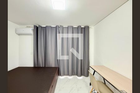 Quarto  de kitnet/studio para alugar com 1 quarto, 27m² em Santo Amaro, São Paulo
