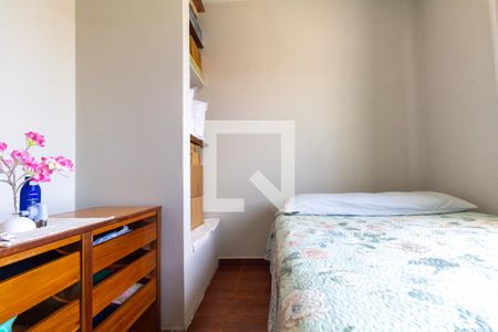 Quarto 1 de casa à venda com 4 quartos, 179m² em Vila Granada, São Paulo
