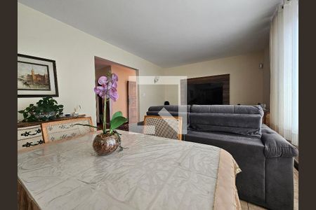 Sala de casa à venda com 5 quartos, 300m² em Vila Congonhas, São Paulo