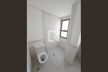 Banheiro de apartamento à venda com 4 quartos, 270m² em Vila Progredior, São Paulo