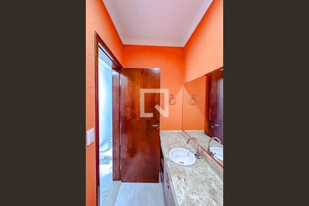 Lavabo de casa à venda com 3 quartos, 180m² em Vila Santa Isabel, São Paulo