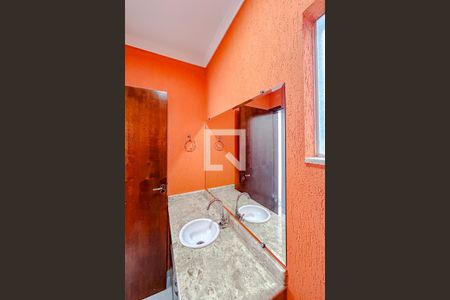 Lavabo de casa à venda com 3 quartos, 180m² em Vila Santa Isabel, São Paulo