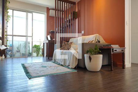 Sala de apartamento para alugar com 2 quartos, 77m² em Barra da Tijuca, Rio de Janeiro