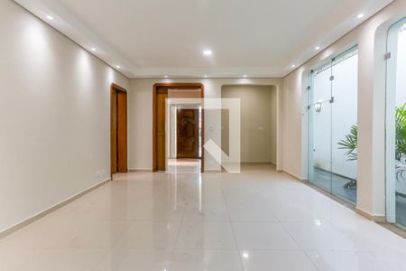 Casa à venda com 4 quartos, 275m² em Vila Mariana, São Paulo