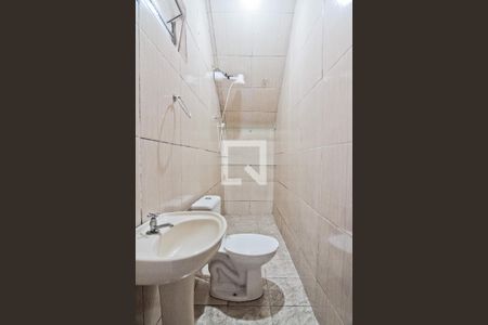 Banheiro de casa para alugar com 1 quarto, 50m² em Brasilândia, São Paulo