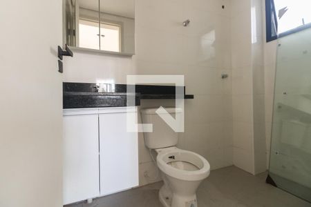 Banheiro  de apartamento para alugar com 2 quartos, 46m² em Vila Esperança, São Paulo