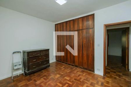 Casa à venda com 3 quartos, 220m² em Campo Belo, São Paulo