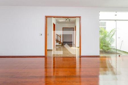 Casa à venda com 4 quartos, 361m² em Planalto Paulista, São Paulo