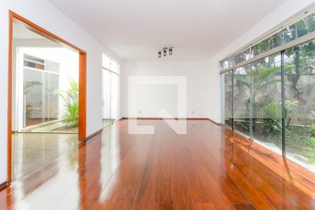 Casa à venda com 4 quartos, 361m² em Planalto Paulista, São Paulo