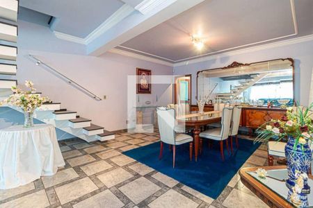 Casa à venda com 3 quartos, 357m² em Vila Monumento, São Paulo