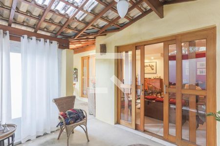 Casa à venda com 4 quartos, 390m² em Vila Madalena, São Paulo