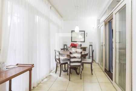 Casa à venda com 4 quartos, 390m² em Vila Madalena, São Paulo