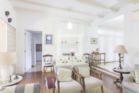 Casa à venda com 4 quartos, 390m² em Vila Madalena, São Paulo