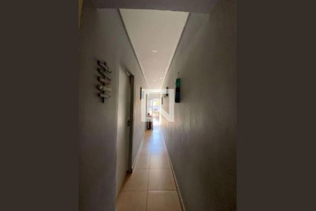 Corredor de casa para alugar com 4 quartos, 150m² em Cidade Miguel Badra, Suzano