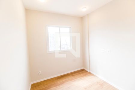 Quarto 1 de apartamento para alugar com 2 quartos, 40m² em Vila Sul Americana, Carapicuíba