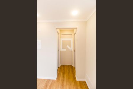 Corredor de apartamento para alugar com 2 quartos, 40m² em Vila Sul Americana, Carapicuíba