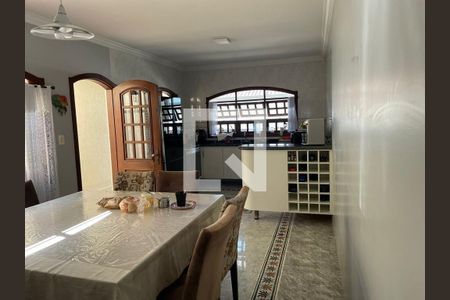 Casa à venda com 3 quartos, 260m² em Nova Petrópolis, São Bernardo do Campo