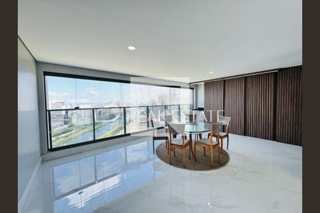 Apartamento à venda com 4 quartos, 330m² em Real Parque, São Paulo