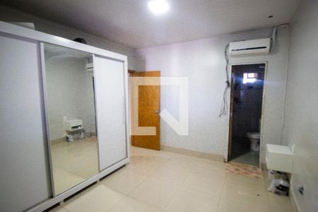 Casa para alugar com 5 quartos, 33m² em Recanto das Emas, Brasília
