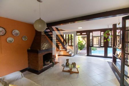 Sala de casa de condomínio à venda com 4 quartos, 256m² em Engenho do Mato, Niterói