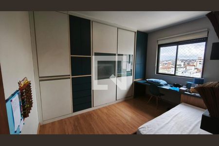 Apartamento à venda com 4 quartos, 213m² em União, Belo Horizonte