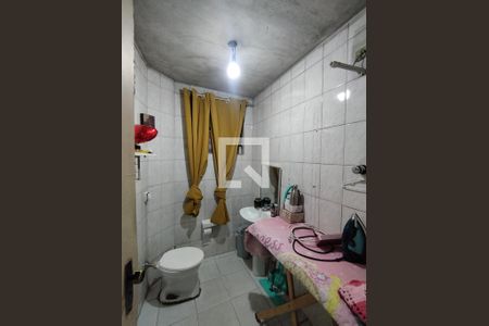 Banheiro - torneira de casa à venda com 2 quartos, 95m² em Vila Nair, São Paulo