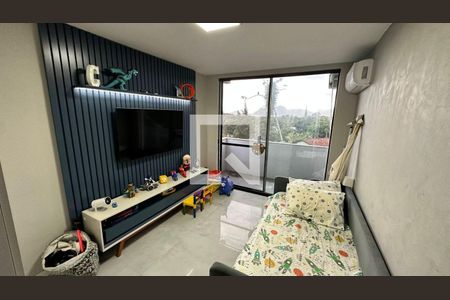 Casa à venda com 3 quartos, 380m² em Vargem Pequena, Rio de Janeiro