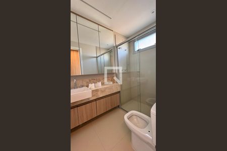 Banheiro da Suíte 1 de apartamento para alugar com 2 quartos, 75m² em Funcionários, Belo Horizonte