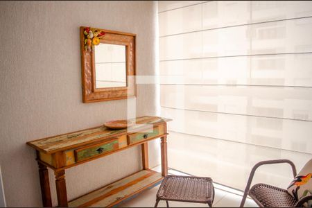 Sala/cozinha de apartamento para alugar com 1 quarto, 80m² em Jardim Goiás, Goiânia