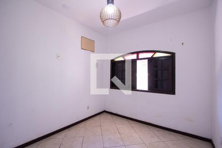 Suíte de casa de condomínio para alugar com 2 quartos, 130m² em Barracão, São Gonçalo