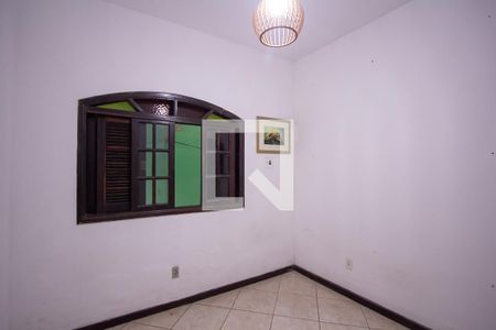 Quarto 1 de casa de condomínio para alugar com 2 quartos, 130m² em Barracão, São Gonçalo