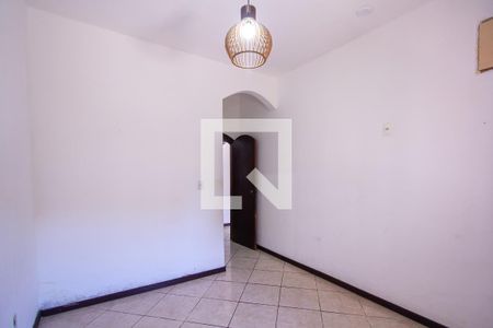 Suíte de casa de condomínio para alugar com 2 quartos, 130m² em Barracão, São Gonçalo