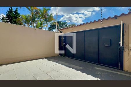 Garagem de casa para alugar com 3 quartos, 250m² em Jardim Paulista, São Paulo